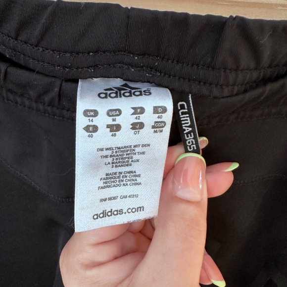Adidas pants - Picture 2 of 9